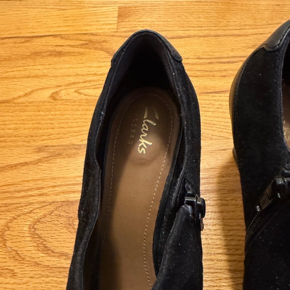 Clark’s bootie - Picture 2 of 5